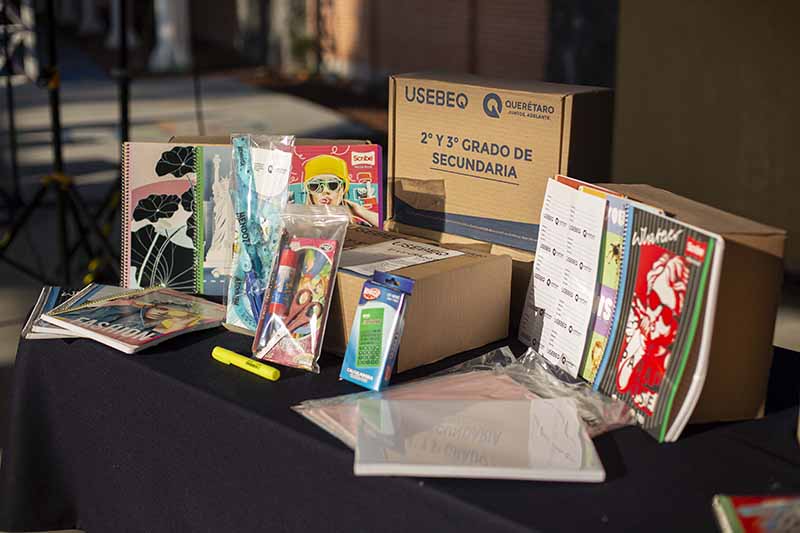 Entrega-de-utiles-1