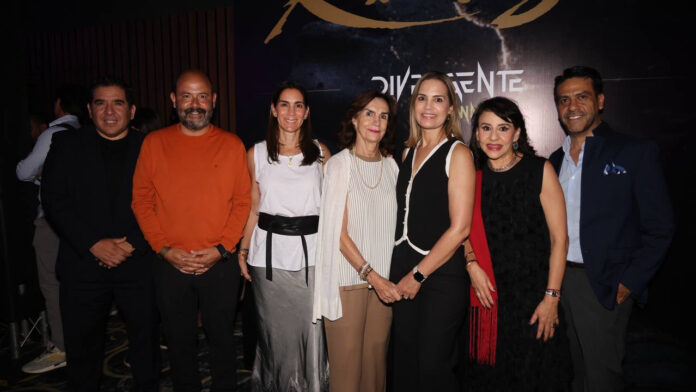 71_273_51358_779392721_060526_PASARELA_DIVERGENTE-15