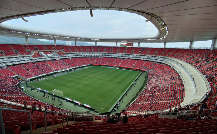 Estadio_Akron_02-07-2022_cabecera_sur_lado_derecho