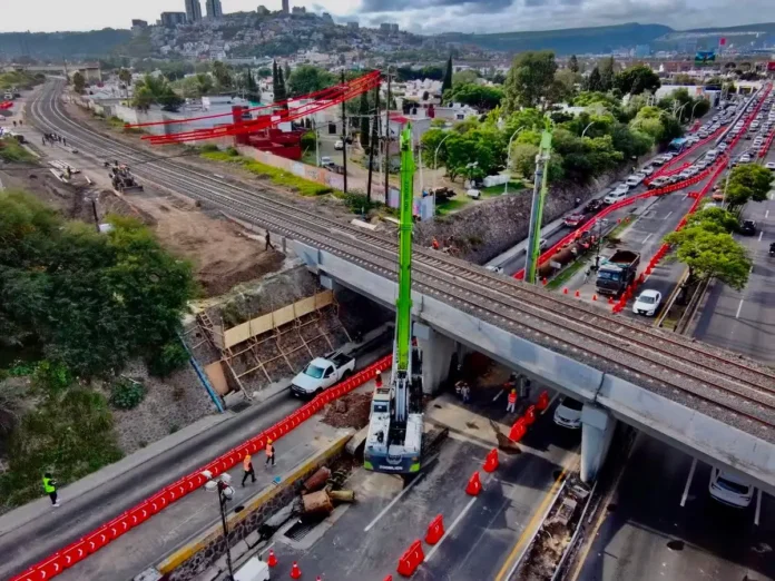 obra-del-tren-mexicoqueretaro-colapsa-principal-arteria-de-queretaro_39ea660a-dc23-4692-8093-3187bf25ad4e_media