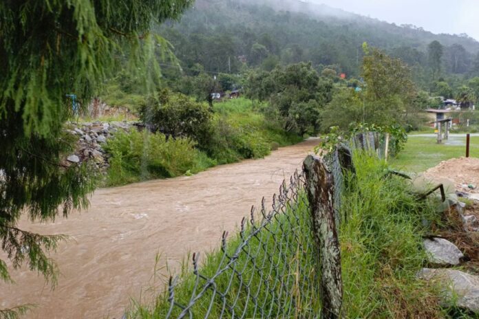 Municipio-de-Queretaro-envia-apoyo-a-damnificados-por-lluvias-en-Sierra-Gorda